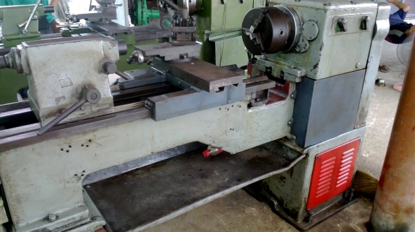 แท่นกลึง ปิงเหลียง ไต้หวัน 5 ฟุต 3 เพลา เกียร์บล็อก พร้อมใช้ ถูก ๆ แค่  67,000