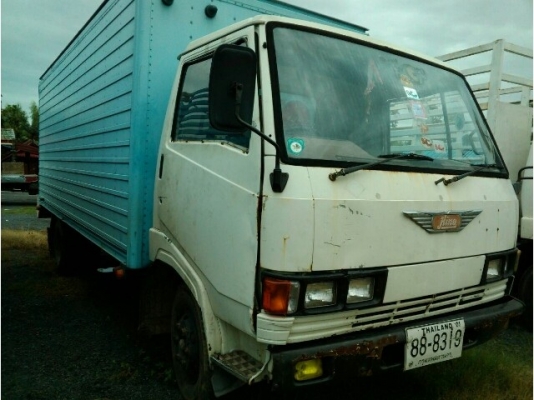 ขาย6ล้อตู้แห้ง ฮีโน่ KM779 ยาว5.5เมตร แชชซีดี เครื่องดี สภาพพร้อมใช้งาน เอกสารพร้อม สนใจสอบถามรายละเอียดเพิ่มเติมโทร 090-8588220คุณนะ หรือ www.truck.in.th/498