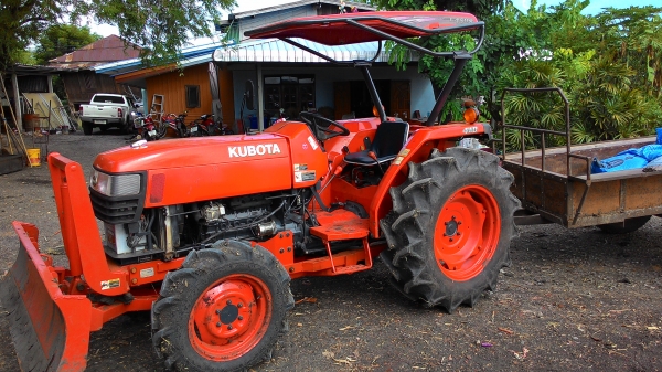 L4508 ใบดันหน้า โรตารี่ตราช้าง จัดราคาพิเศษให้กันครับ L4508 ใบดันหน้า โรตารี่ตราช้าง จัดราคาพิเศษให้กันครับ