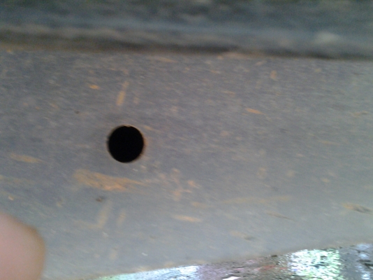 ขายนิสสันฟอนเทียครับ สด ก็ได้  ดาวก็ได้ ปลายปี48