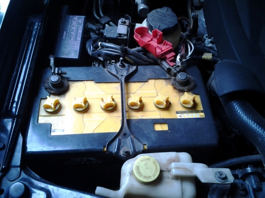 ขายนิสสันฟอนเทียครับ สด ก็ได้  ดาวก็ได้ ปลายปี48