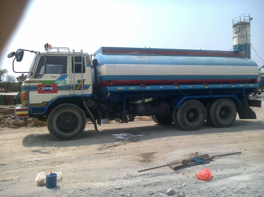 ให้เช่ารถบรรทุกน้ำ10ล้อ  โดยคนขับมืออาชีพ