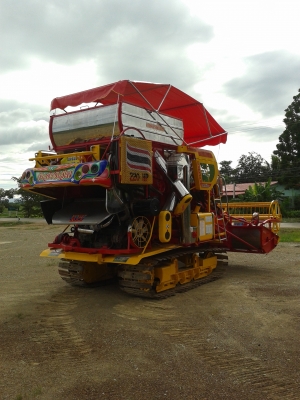 ขายรถเกี่ยวเกษตรพัฒนา รุ่นจ้าวช้างไวไฟ ปี49