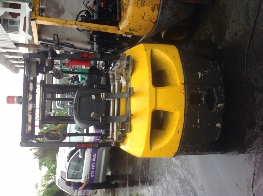 ขายรถ komatsu fg30 gas+น้ำมันเบนซิล รุ่น17