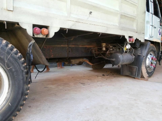 ขายรถสิบล้อ เครื่อง 175 เบรคทิฟฟี่  พวงมาลัยพาวเวอร์  มีแอร์