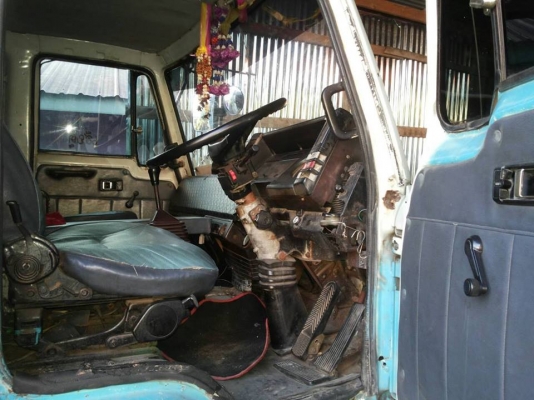 ขายรถสิบล้อ เครื่อง 175 เบรคทิฟฟี่  พวงมาลัยพาวเวอร์  มีแอร์