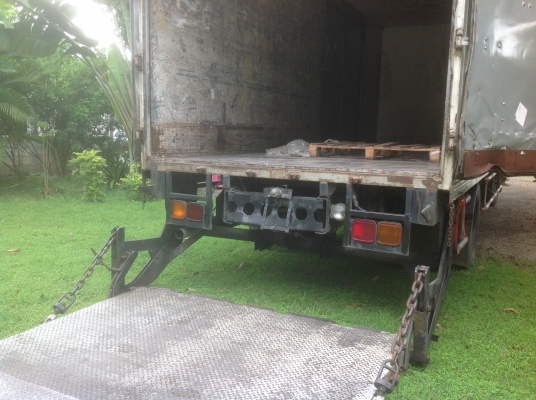 ขาย ISUZU   DECA ปี 41 เครื่อง 195 แรง ยาว 7.20 ม. พร้อมลิฟท้าย สภาพสวยคับ.  ราคา 755000฿ ด่วนๆๆ