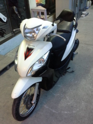 ราคาถูก Honda Spacy i ปี 2556 ลายใหม่ทูโทน สีขาว ดำ รถสวย ประหยัดน้ำมัน ราคาถูก Honda Spacy i ปี 2556 ลายใหม่ทูโทน สีขาว ดำ รถสวย ประหยัดน้ำมัน