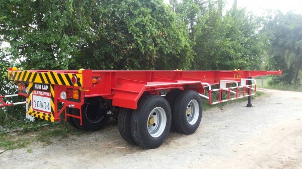 รถเทรลเลอร์นำลาภ  มงคลสยาม หางก้างปลา  40  ฟุต 2  เพลา   NUM  LAP  ใหม่ ผ่อน 8,000