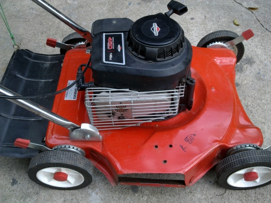 ขายรถเข็นตัดหญ้า Briggs &amp; Stratton