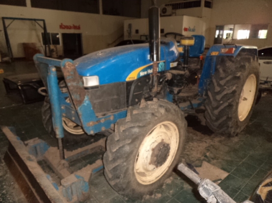 ขายรถไถ NEWHOLLAND TT55  55แรงขายตามสภาพ086-4457033 ไม่ลดแล้วครับ