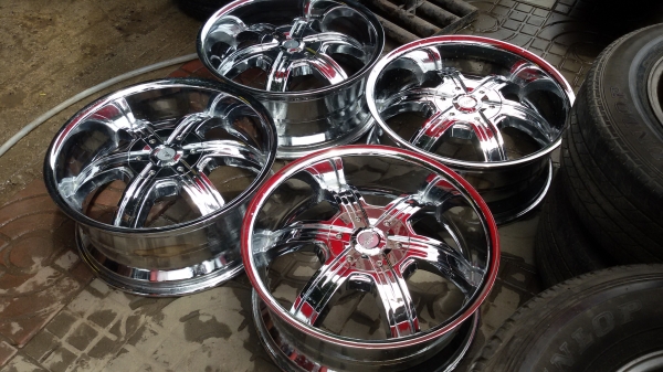 ขายล้อขอบ20 6รูชุดละ680