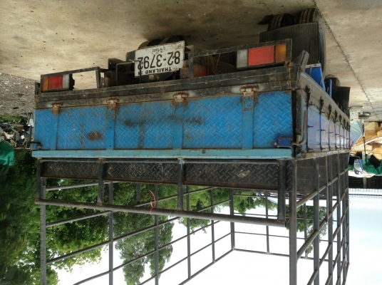 ISUZU. NPR110แรง เครื่องดี. ยางดี คัสซไม่ผุรถใช้งานทุกวันราคา25