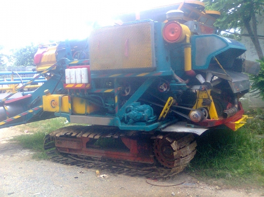 ขายรถเกี่ยวข้าวไทยเส็งยนต์อุ้ม เดิน12HTเครื่องho7d