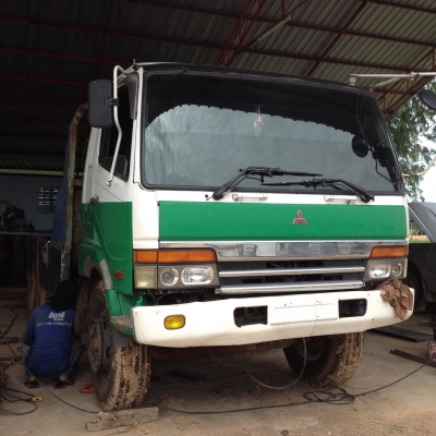 เทเลอร์ขึ้นแมคโค200ขึ้นรถเกี่ยวข้าว Fn517  เครื่อง6d16 190hp