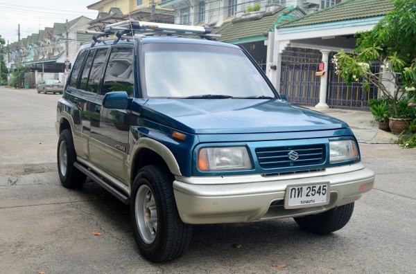 Vitara 1600 AUTO 4x4 5Dr แก๊ส LPG หัวฉีด Vitara 1600 AUTO 4x4 5Dr แก๊ส LPG หัวฉีด