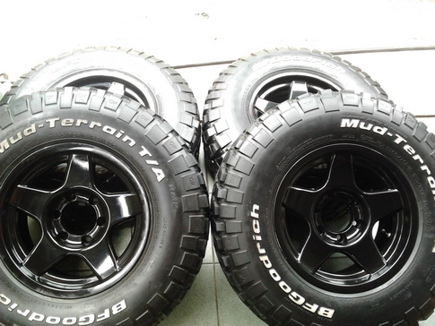 Max แบรดเลย์ วี + BF Mud 285/75/16 ปี10 สวยๆ 1ชุด