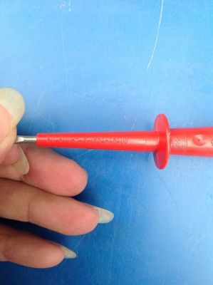 ไขควงเทสไฟด้ามแดง