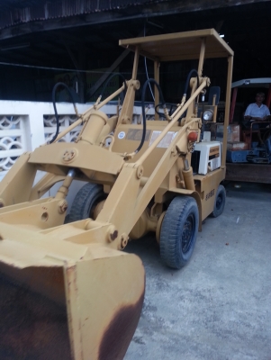 ขายรถตักล้อยางขนาดเล็ก KOMATSU SG10