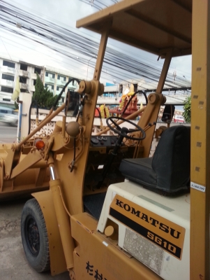 ขายรถตักล้อยางขนาดเล็ก KOMATSU SG10