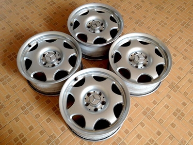 -----ขายแล้ว----ชุด1 Benz16นิ้ว CDI ET33 -----ขายแล้ว----ชุด1 Benz16นิ้ว CDI ET33