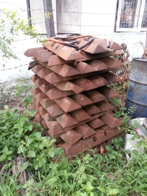 ขายใบแทร๊คตีนเป็ด 200