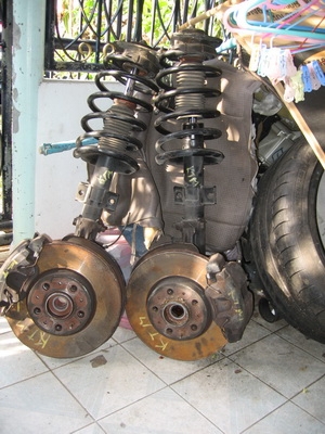 ขายโช้คหน้าวอลโว่ 850 คู่ 5500 บาท