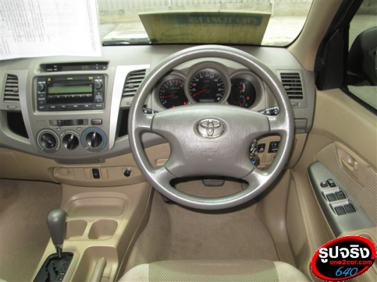 ขับง่าย ซ่อมง่าย ราคาถูก TOYOTA HILUX VIGO D4D Double Cab  3.0 AT ปี 2010