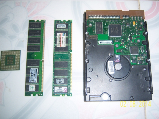 ฮาร์ดดิช 80GB IDE ใช้ได้ปรกติแรมDDR1 512