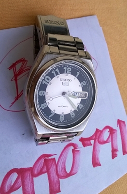 Seiko Auto เครื่อง 7009 หน้าทูโทน ช่องบอกวัน วันที่หลักสาม