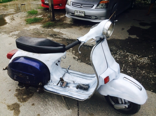 ขาย vespa sprint อินเดีย ราคา 23400 บาท no book ครับ