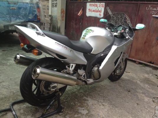 ขาย CBR1100XX  ปี2000 หัวฉีด กุญแจชิบ อินวอย+สพม แท้ทุกฉบับ รถเครื่องดีสีพอใช้สภาพพร้อมออกทริป