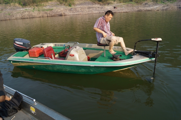 เรือแบส 15.8 ฟุต เครื่องยามาฮ่า 55 แรง ทิมไฟฟ้า พร้อมเทเลอร์ มอเตอร์ไกด์