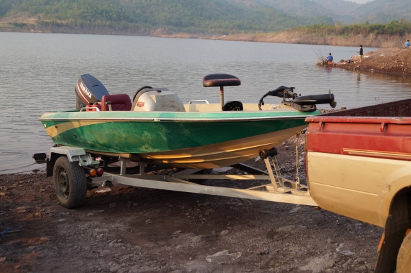 เรือแบส 15.8 ฟุต เครื่องยามาฮ่า 55 แรง ทิมไฟฟ้า พร้อมเทเลอร์ มอเตอร์ไกด์