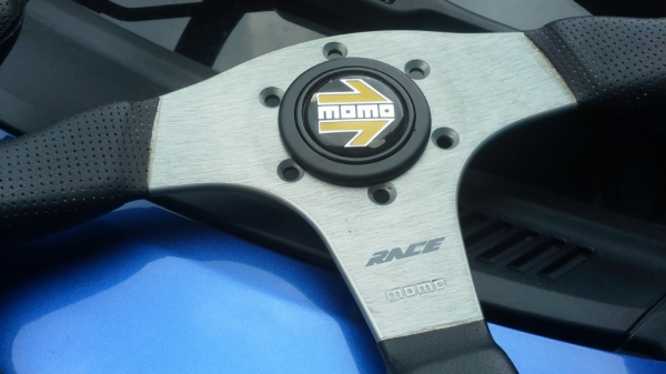 พวงมาลัย MOMO RACE วง 13" ขอบหนัง Made in Italy พวงมาลัย MOMO RACE วง 13" ขอบหนัง Made in Italy