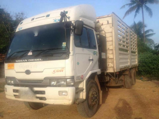 รถนิตสัน 10 ล้อ รั้ว  ( ไม่ดั้ม )  254  แรงม้า. ปี 53  สนใจติดต่อ 081 - 6079515