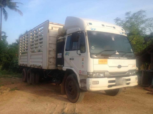 รถนิตสัน 10 ล้อ รั้ว ( ไม่ดั้ม ) 254 แรงม้า. ปี 53 สนใจติดต่อ 081 - 6079515 รถนิตสัน 10 ล้อ รั้ว ( ไม่ดั้ม ) 254 แรงม้า. ปี 53 สนใจติดต่อ 081 - 6079515