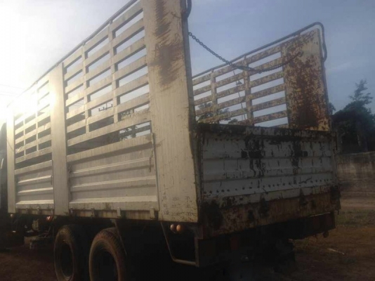 รถนิตสัน 10 ล้อ รั้ว ( ไม่ดั้ม ) 254 แรงม้า. ปี 53 สนใจติดต่อ 081 - 6079515 รถนิตสัน 10 ล้อ รั้ว ( ไม่ดั้ม ) 254 แรงม้า. ปี 53 สนใจติดต่อ 081 - 6079515