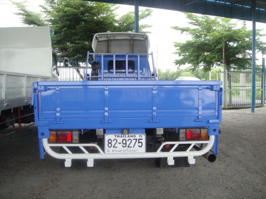 ISUZU  NKR เครื่องยนต์ 135 แรง เทอโบ พวงมาลัยเพาว์เวอร์ ยาว 4.30 เมตร รถสวย สภาพดี