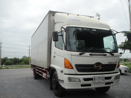 HINO FG1J เครื่องยนต์ 212 แรง ตู้ 3 บาน กะบะยาว 7.20 เมตร รถสวยมาก สภาพดี พร้อมใช้งาน