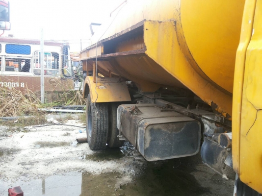 ขายรถ6ล้อบรรทุกน้ำ ถูกๆ ทะเบียนพร้อมโอน