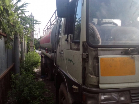 ขายรถ10ล้อบรรทุกน้ำมันเก่า ถูกๆตามสภาพ