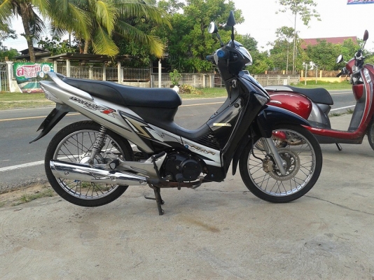 เวฟ 125sโฉมไอ   สตาสมือและเท้า  20500 บาท