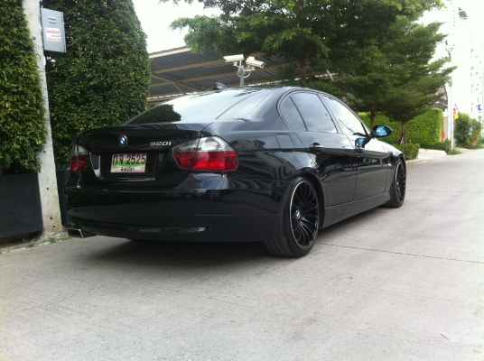 BMW SERIES 320iSE E90 แต่งสวยเลยคับ พร้อมใช้