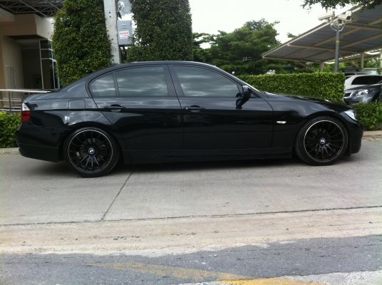 BMW SERIES 320iSE E90 แต่งสวยเลยคับ พร้อมใช้