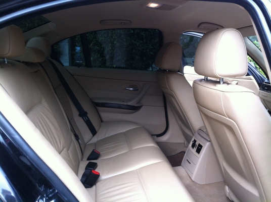 BMW SERIES 320iSE E90 แต่งสวยเลยคับ พร้อมใช้