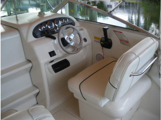 ขายด่วน เรือ Sea Ray 215 Express Cruiser