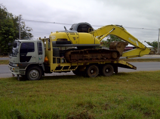 ขายครับดว่นๆๆๆ คุณหลง FN527MAเครื่อง6D16  10สปีด เบรคทิฟฟี่ พวงมาลัยพาวเวอร์สองเพลาเครื่องเดิมเกียร์เดิมเบรคทิฟฟี่ ปกติลากแบคโคPC200 พร้อมใช้งานเลย