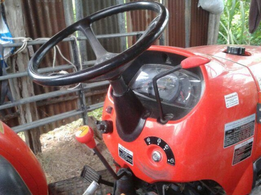 ***ขายแล้วครับขอบคุณ Truck2hand ขายรถไถ2เพลา ส้มๆ KUBOTA L3608 4WD 36แรง เครื่องเดิมเกียร์เดิม ครื่องKUBOTA-36HP 3สูบ ไดเร็คฯ สูบตั้ง เครื่องแน่นดี แรงดี เกียร์ดีไม่หลุดไม่หอน (เดินหน้า8ถอยหลัง8) เกียร์/ระบบ 4WD ใช้งานปกติ ไฮฯดีปั้มดี ยกหางเร็วไม่ยุบ ชั่ว ***ขายแล้วครับขอบคุณ Truck2hand ขายรถไถ2เพลา ส้มๆ KUBOTA L3608 4WD 36แรง เครื่องเดิมเกียร์เดิม ครื่องKUBOTA-36HP 3สูบ ไดเร็คฯ สูบตั้ง เครื่องแน่นดี แรงดี เกียร์ดีไม่หลุดไม่หอน (เดินหน้า8ถอยหลัง8) เกียร์/ระบบ 4WD ใช้งานปกติ ไฮฯดีปั้มดี ยกหางเร็วไม่ยุบ ชั่ว