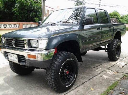 ขายHILUX  LN106 คานแข็ง 4ประตู